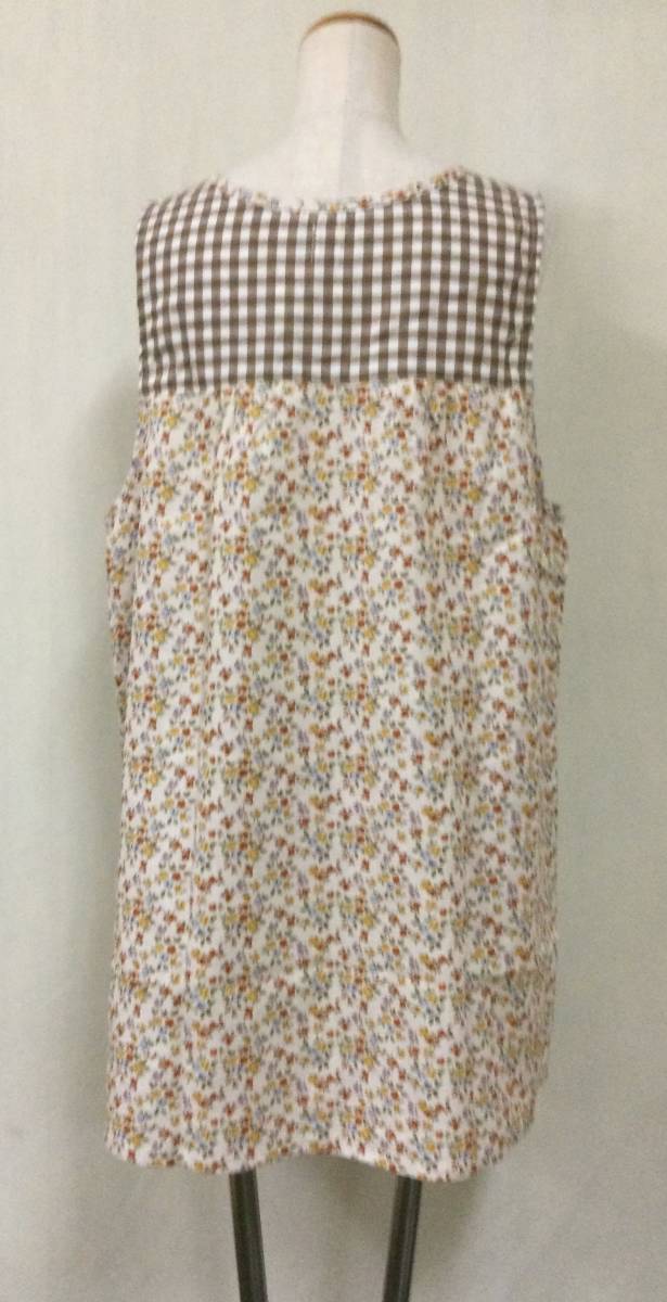 1272 new goods width button small floral print apron * click post correspondence 185 jpy ( including in a package possible 2 sheets till )