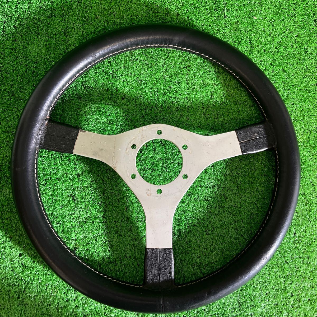 Modena steering gear steering wheel that time thing old car 