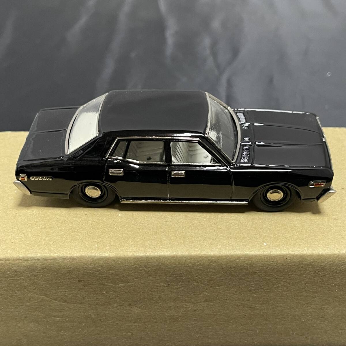 アイアイアド カンパニー 日産 セドリック 330 1975 スタンダード 1/43 ブラック 黒 アンチモニー コレクション 日本製 の画像6
