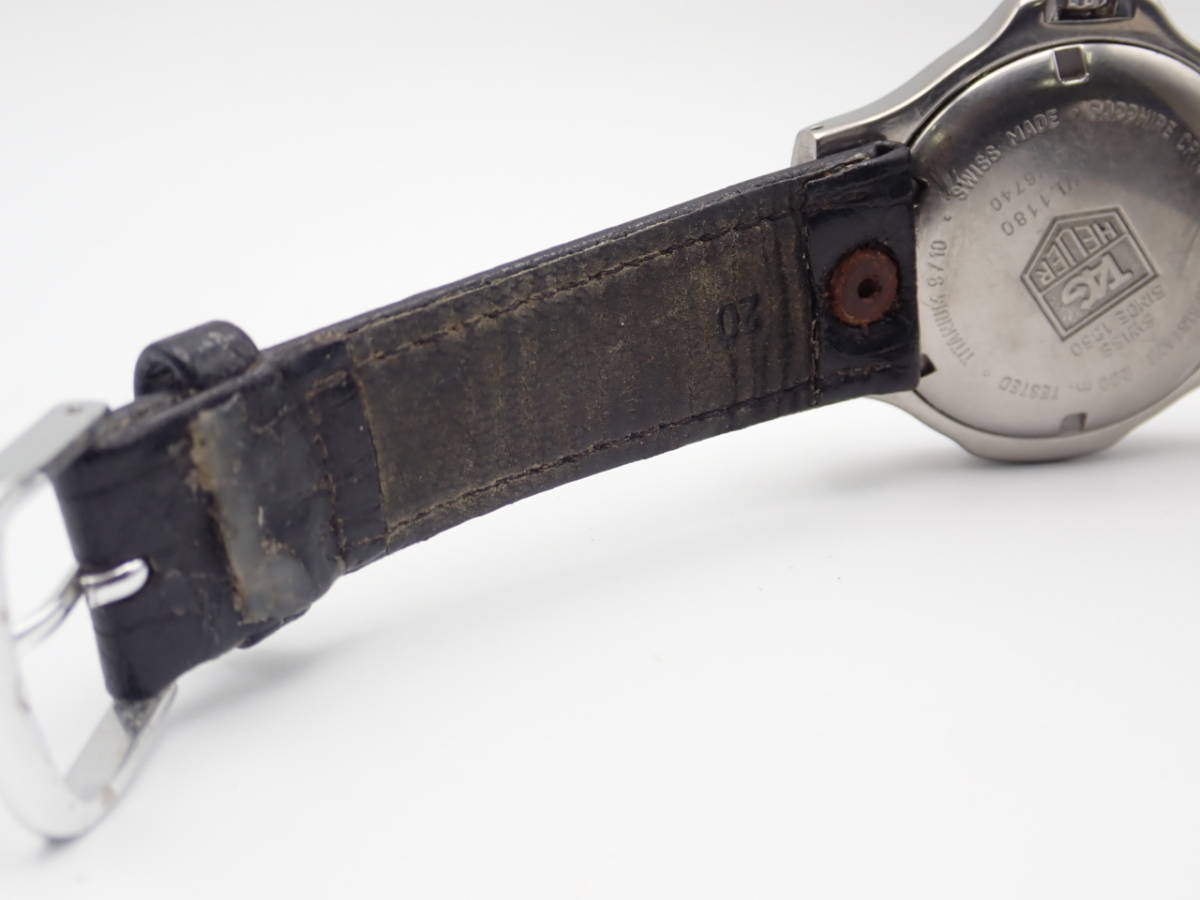 TAGHEUER タグ・ホイヤー 稼働品☆キリウム WL1180 メンズクオーツ式腕時計 デイト チタンモデル 軽量タイプ 匿名配送の画像5