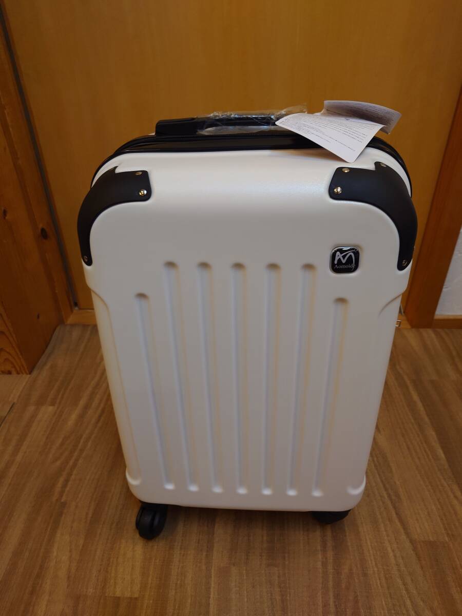 ★新品■超軽量スーツケース（キャリーバッグ）■32L ホワイト★_画像1