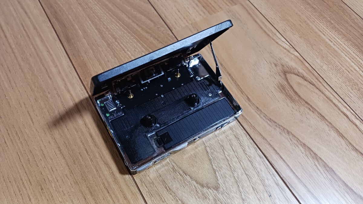 SONY WALKMAN Walkman WM-703C cassette player Sony 
