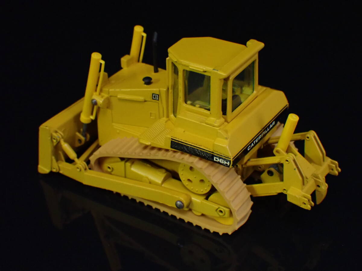 CAT D6H 1/50の画像4