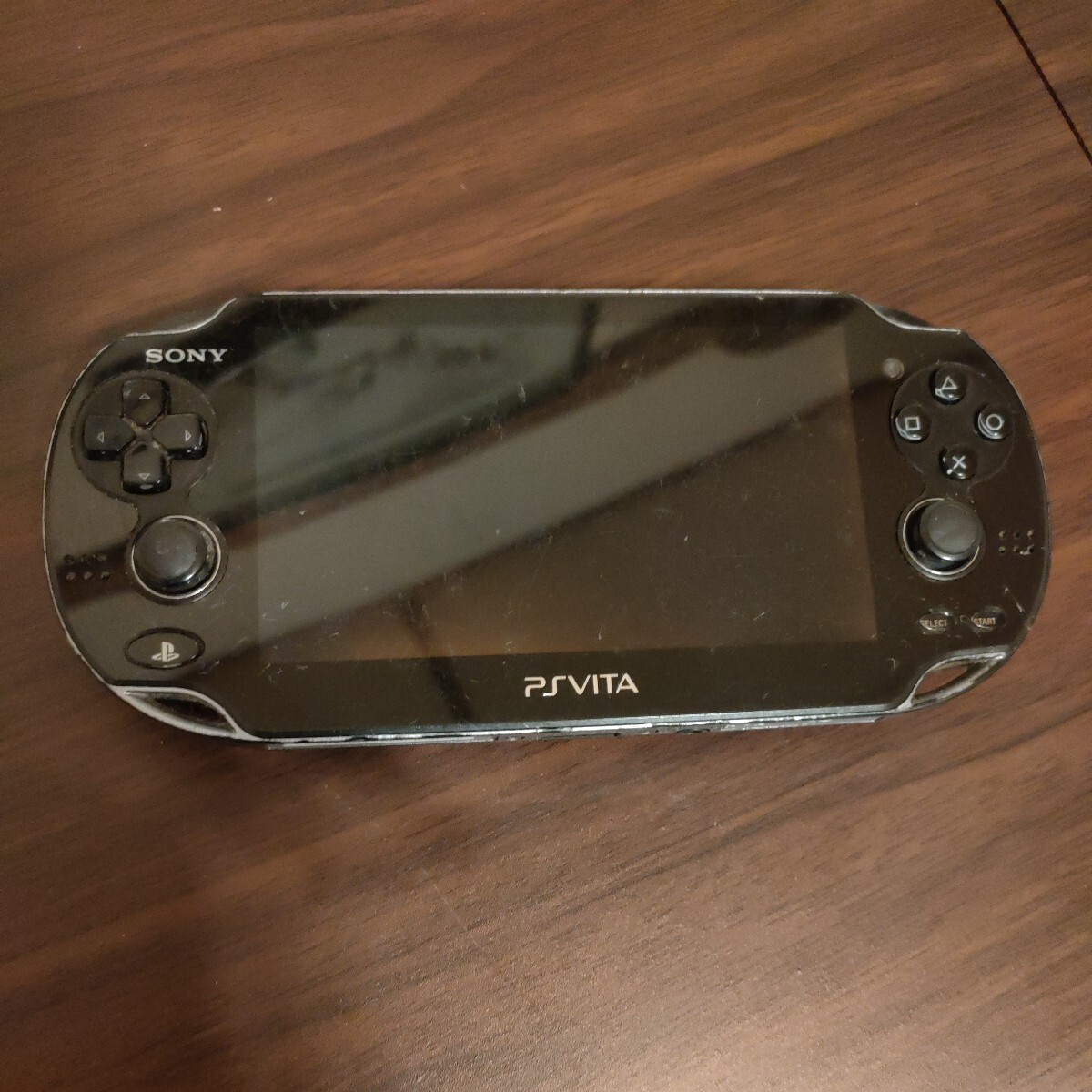 ★PS VITA★本体 ブラック PCH-1000【中古/現状品/動作未確認ジャンク】_画像3