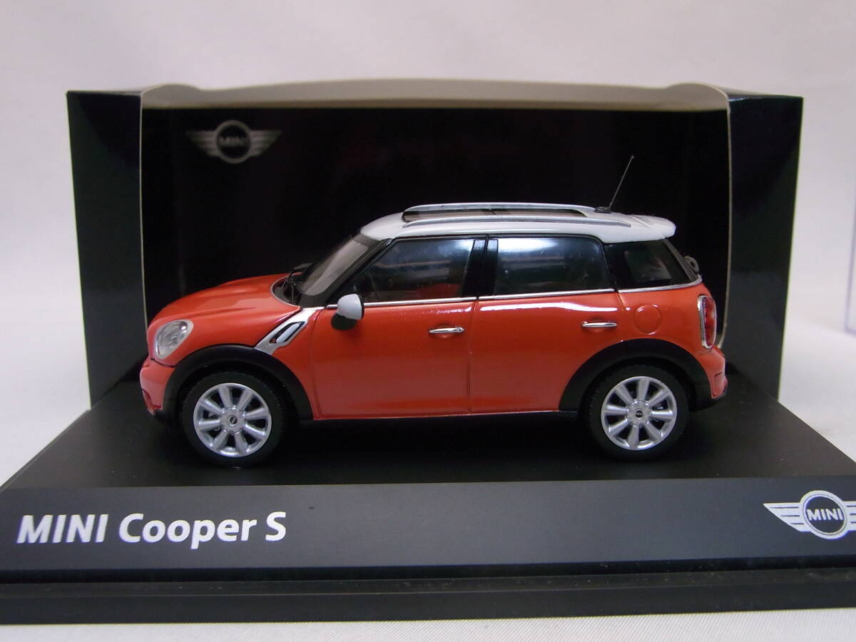 ★ボンネット開閉!★Mini Cooper S Pure Red 2010 1/43【R60 ミニクーパー S カントーマン/クロスオーバー】★検:BMWの画像3