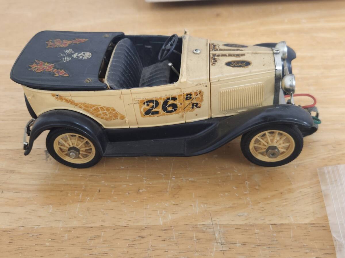 (30).モノグラム1/24 '1930 モデルA フォード フェ－トン スロットカー仕様 組済みの画像2