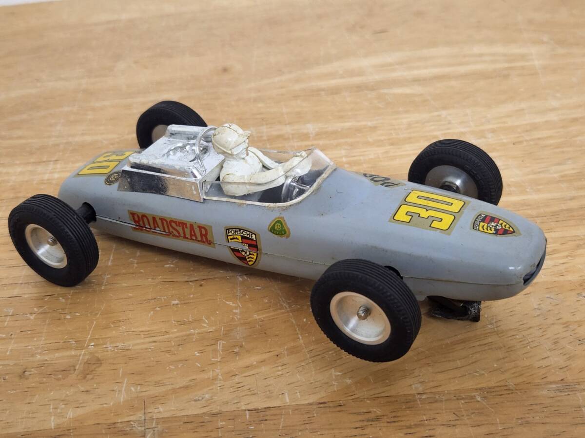 33.メーカー不明1/24 スロットカー ポルシェフォーミュラ 組済みの画像2