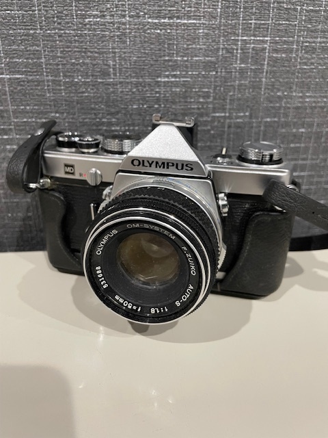 ジャンク品 OLYMPUS OM-1 OM-SYSTEM F.ZUIKO AUTO-S 1:1.8 f=50mm オリンパス 一眼レフの画像1