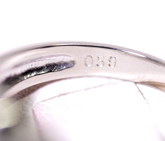 W-32☆Pt900 アレキサンドライト0.59ct ダイヤモンド 0.37ct リング 鑑別ソーティング付き