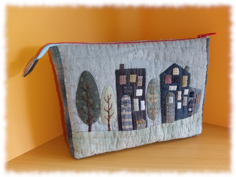 *... house. largish pouch! patchwork quilt hand made handmade house 