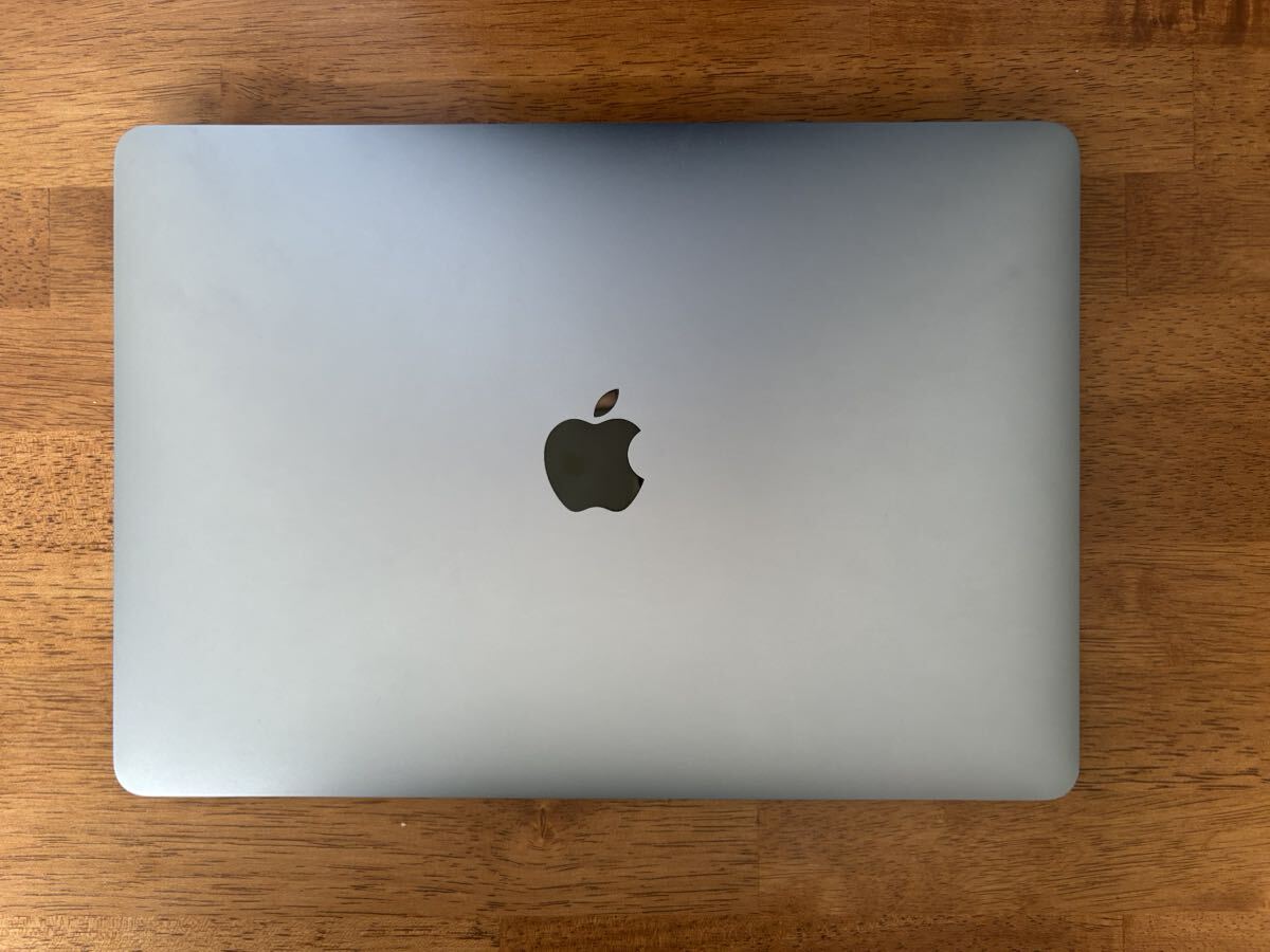 Apple Macbook Pro 13-inch M2 512GB 16GBメモリ スペースグレイ 充放電回数18回の画像3