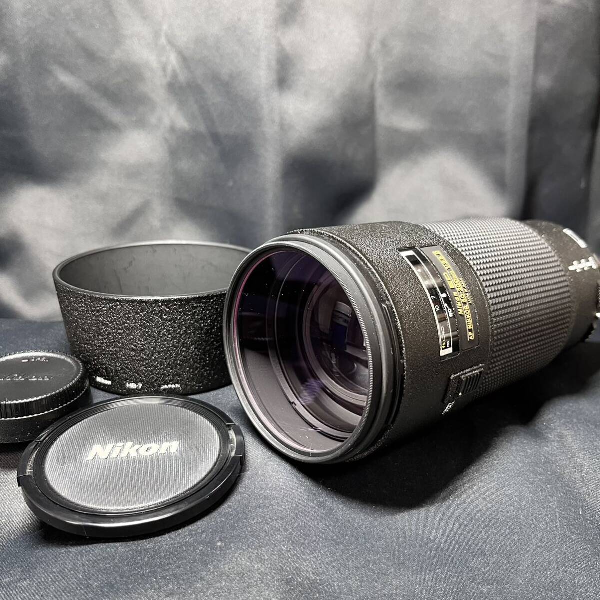 Nikon ニコン ED AF NIKKOR 80-200mm 1:2.8 D カメラレンズ/Nikon HB-7 レンズフード レンズキャップ付き 美品の画像1