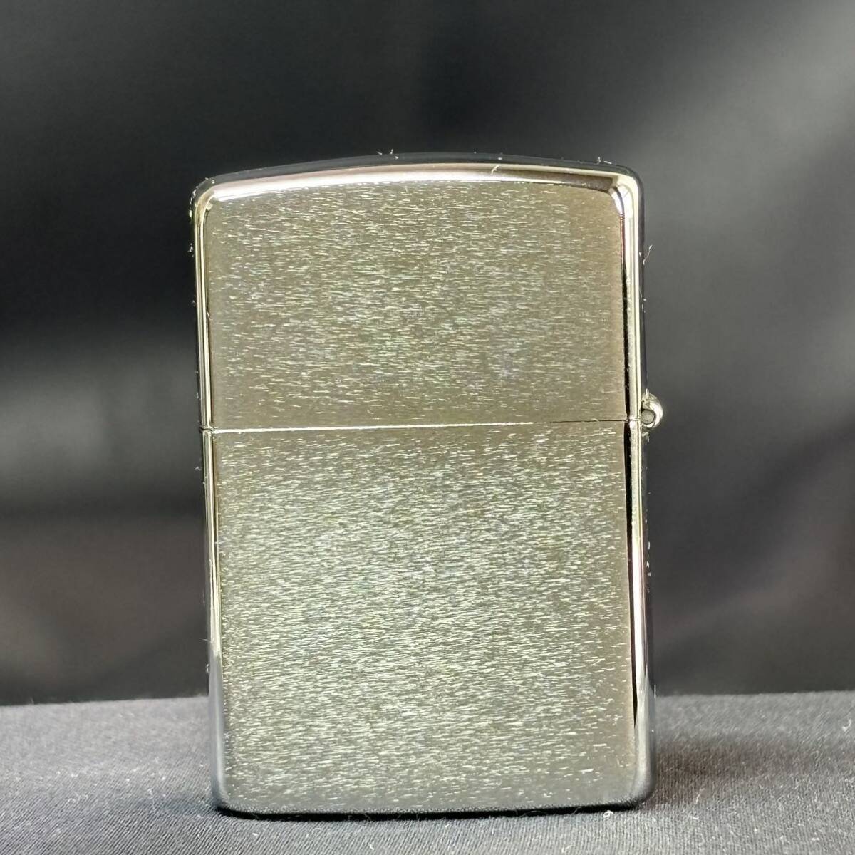 ZIPPO ジッポー 1990年製 オイルライター シルバーカラー 喫煙具 ヴィンテージ の画像2