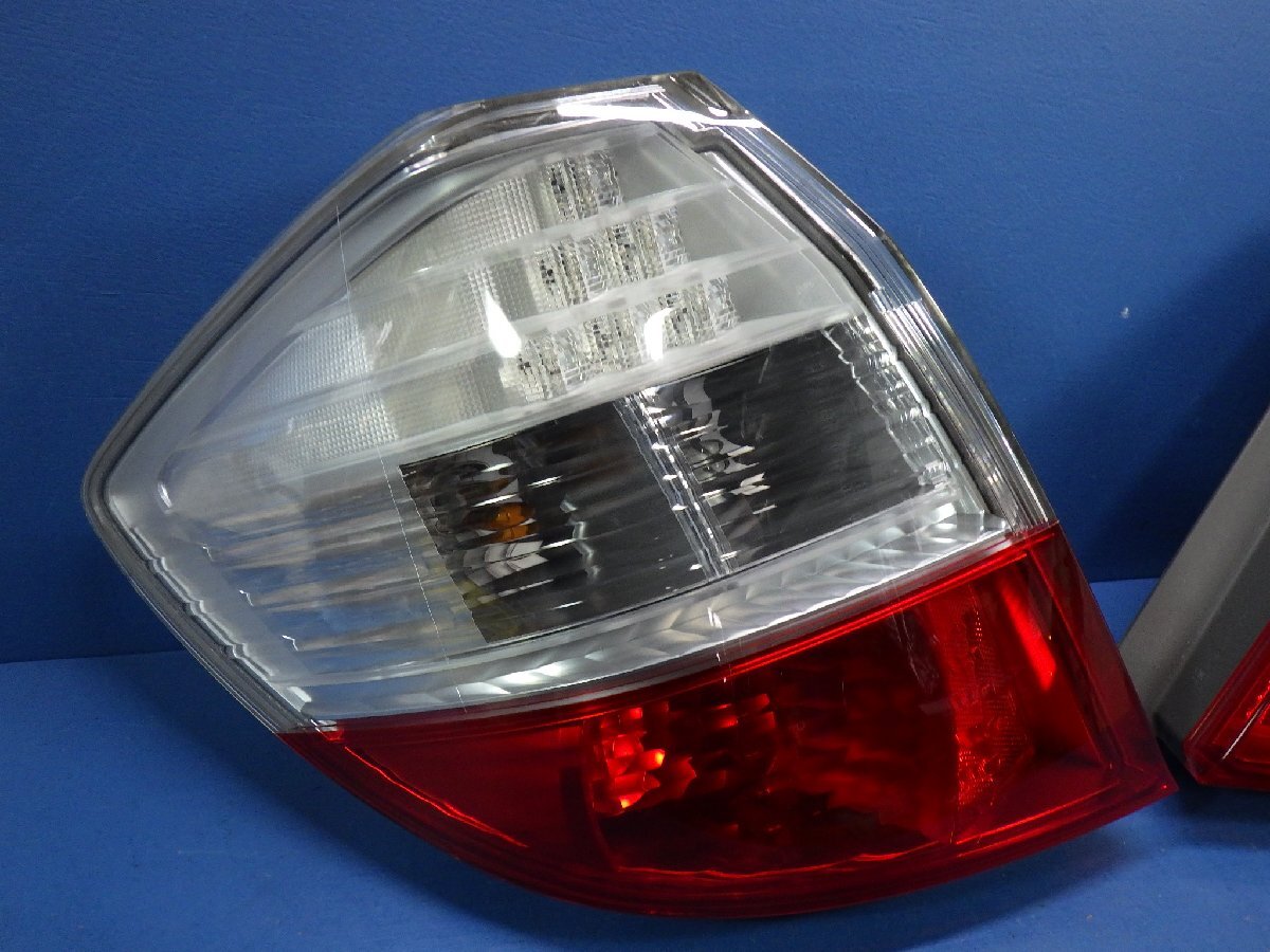 フィット RS テールランプ 左右セット P7612 LED テールライト H19年 GE8 GEの画像2