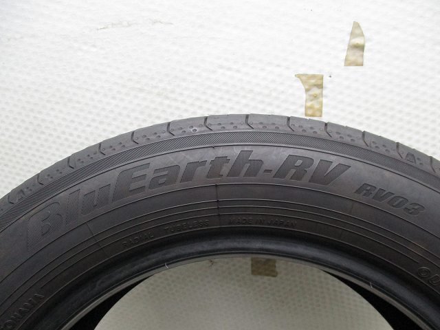 送料無料!! 205-60R16 8.5分山 ヨコハマ ブルーアースRV03 2023年製 中古タイヤ1本(GM-7697）_画像4