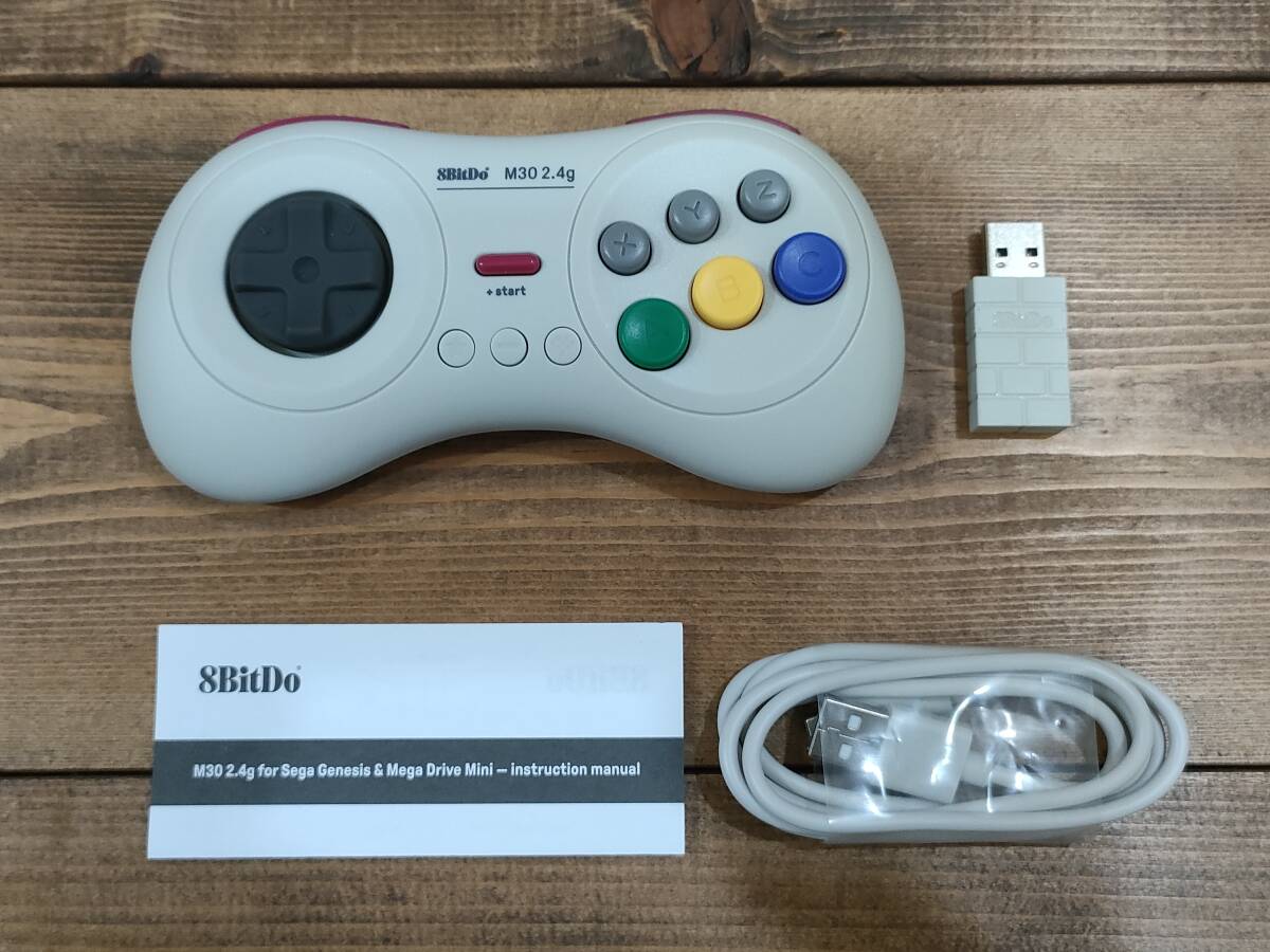 訳アリ品 ジャンク扱い 8BitDo M30 2.4G ワイヤレス ゲームコントローラー SEGA Genesis Mini & Mega Drive Mini & Switch ※一部検品不可_画像3