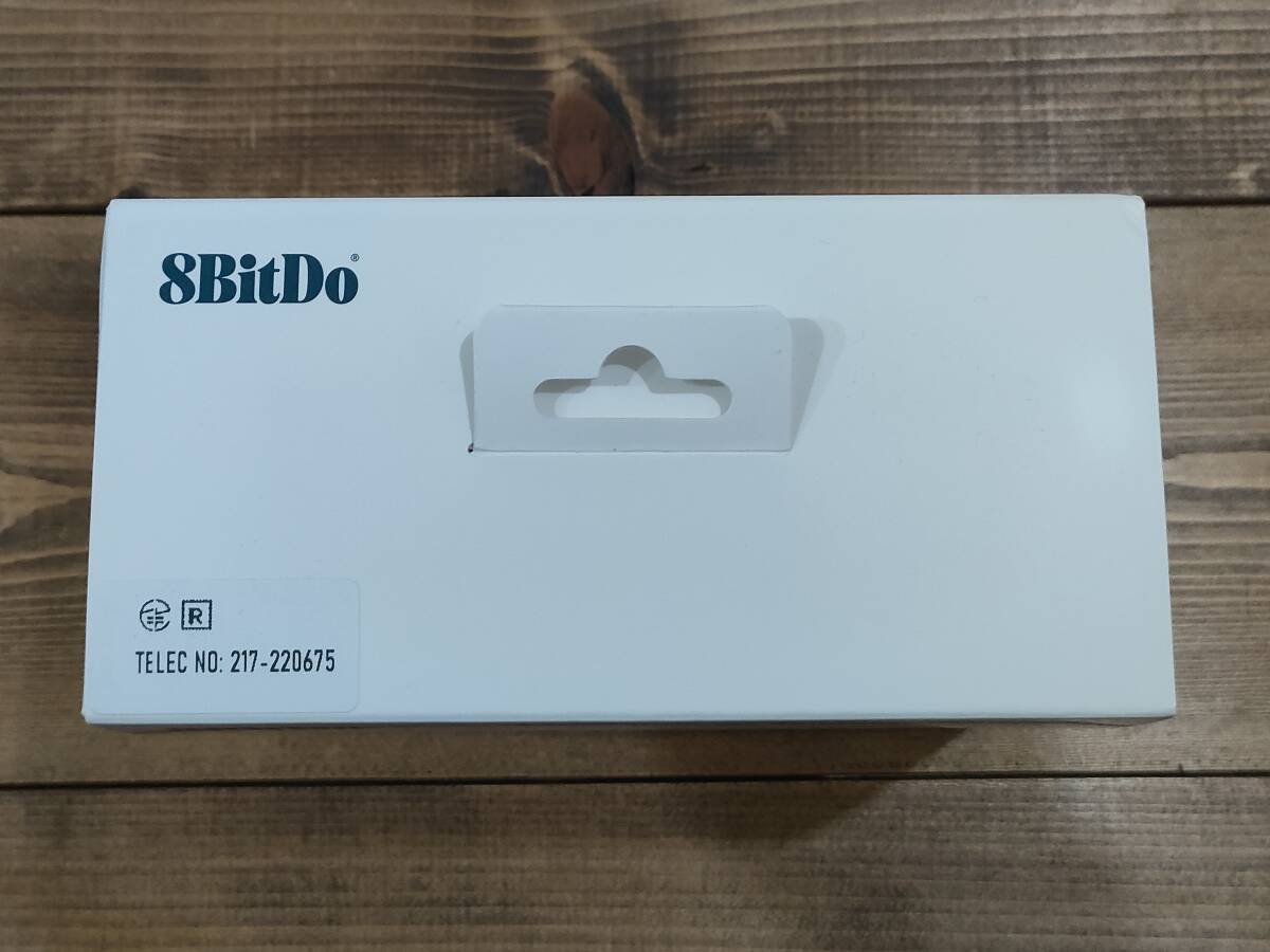 訳アリ品 8BitDo Ultimate Bluetooth コントローラー 2.4Gレシーバー搭載の充電スタンド付属 正規品 美品 ホワイトの画像9