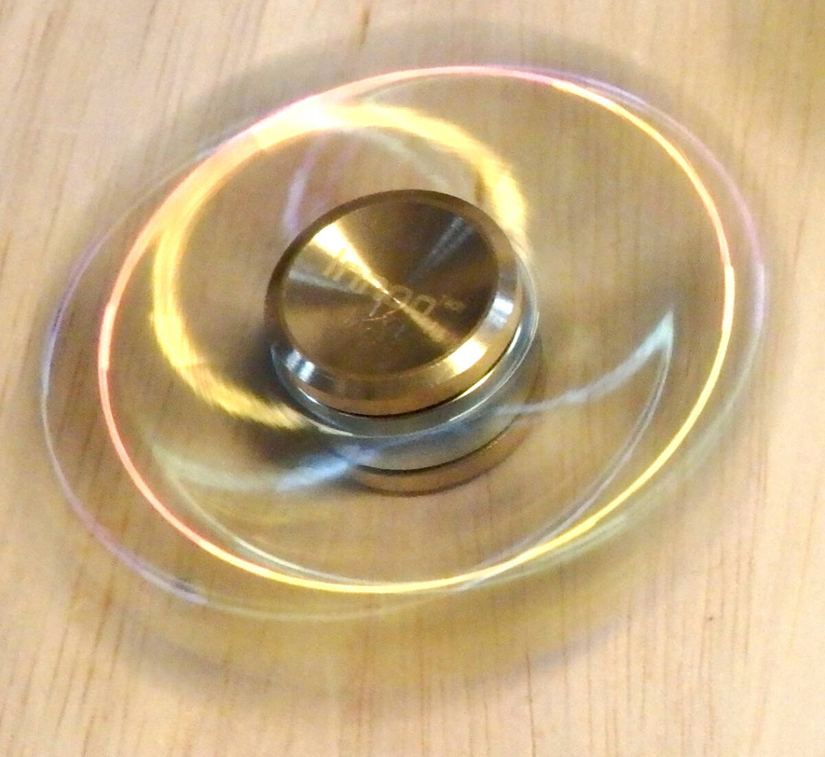 ハンドスピナー 指スピナー Innoo Tech Hand spinner 高速回転 亜鉛合金製 水道 虹色 6枚翼 の画像3