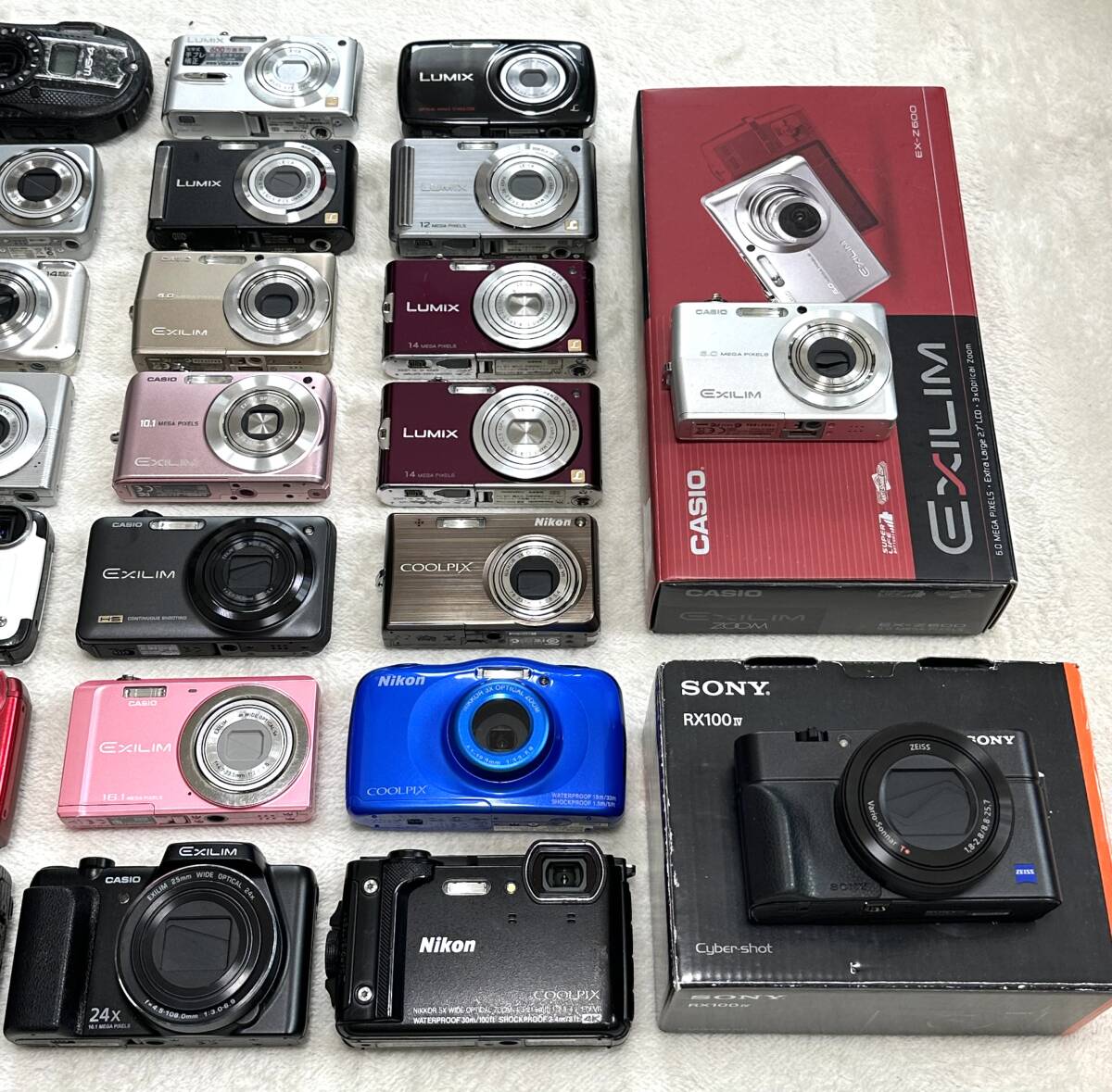 デジタルカメラ★まとめて出品★Nikon/Canon/Panasonic/SONY/CASIO/OLYMPUS/FUJIFILM/RICOH/PENTAXなど 計37台【未確認 ジャンク】の画像3