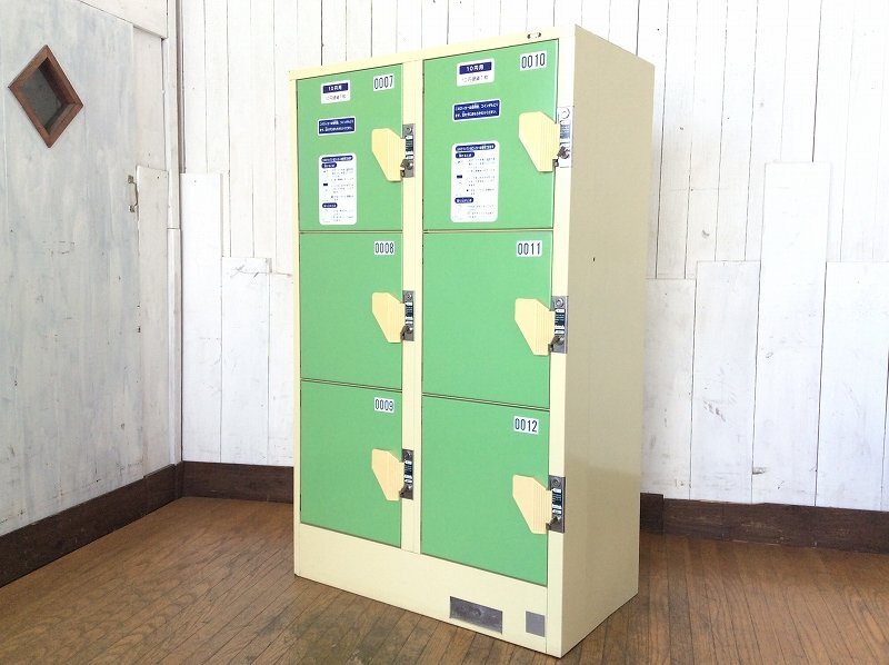 [SUN/ coin return type locker / valuable goods locker / shoes box locker /10 jpy for /6 person for ].. place sen hot water spa school .. pavilion compilation hall office 