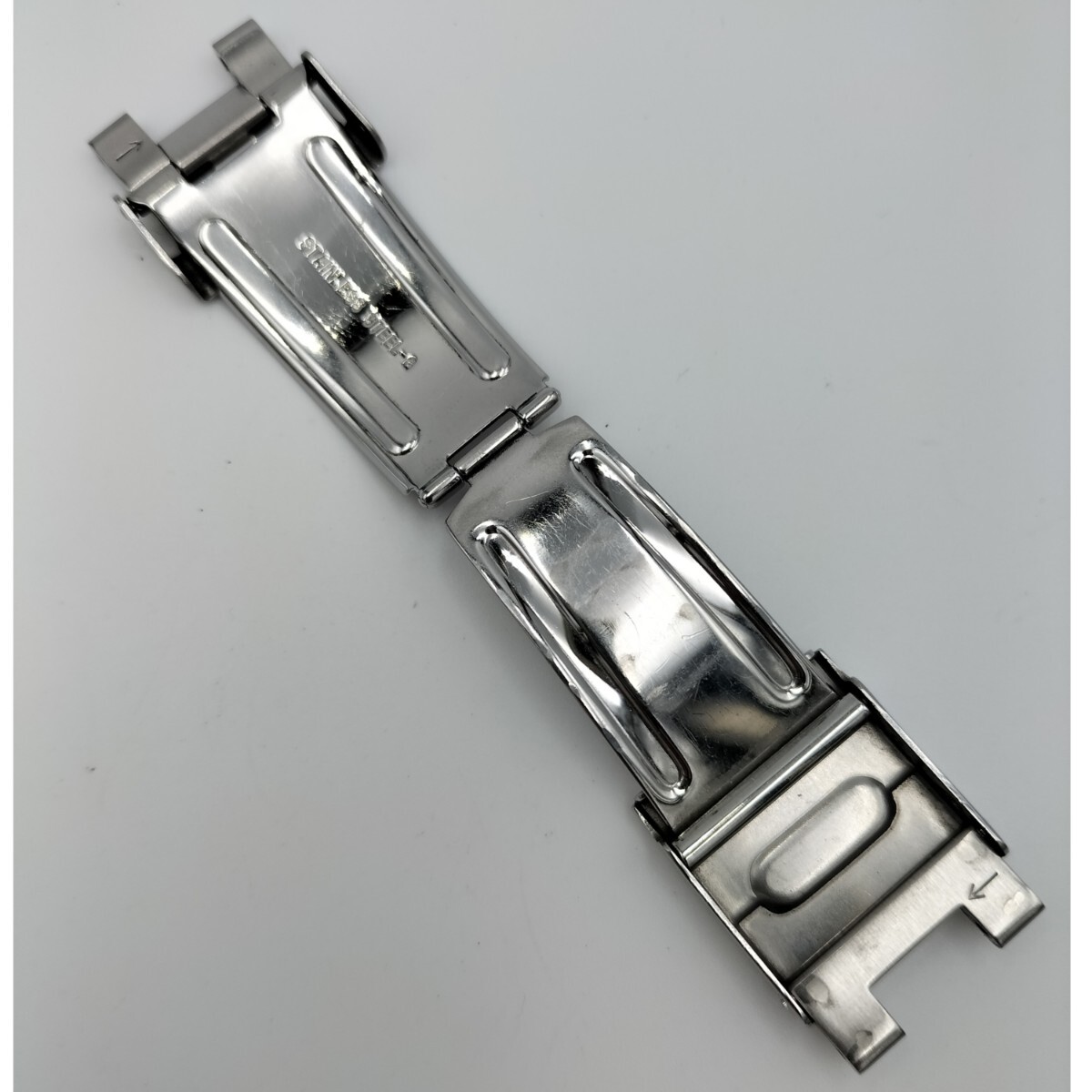 【中古品】腕時計 部品 SEIKO クロノグラフ 7T62-0CV0 バックル 中留め クラスプ 尾錠 ベルト バンドの画像3