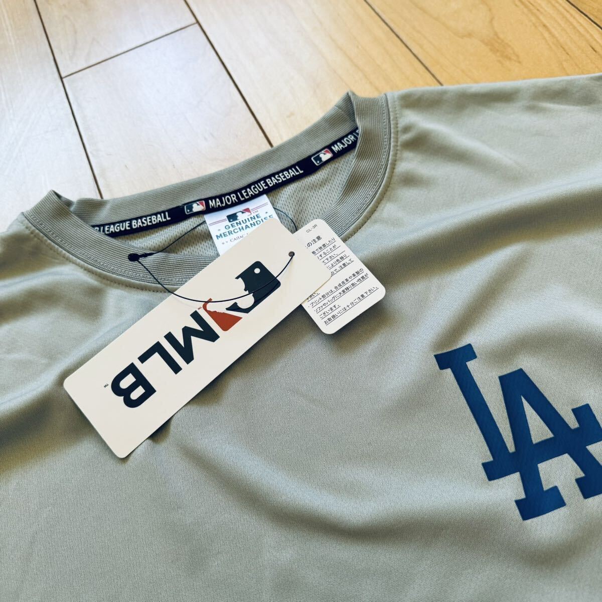 新品　MLB公式ロサンゼルス　ドジャース　ドライメッシュ　ロングTシャツ　長袖　 ワンポイントロゴ　大谷翔平　サイズM グレー