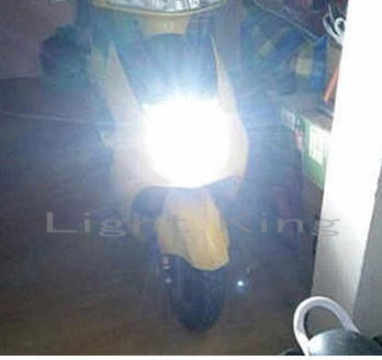 72W x 2個 16000LM H4 Hi Lo プロジェクター搭載 ポン付 バイク用 LED ヘッドライト Skywave スカイウェーブ400/650LX_画像2