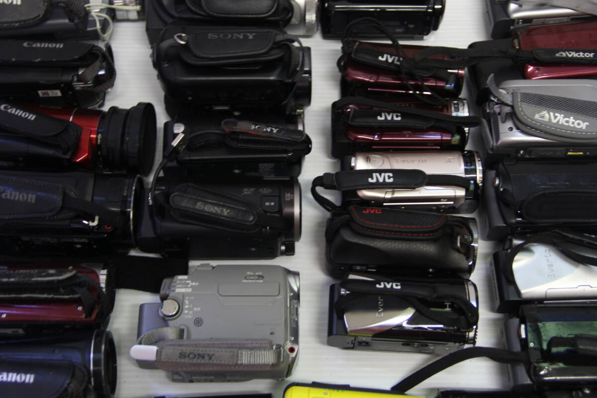 デジタルビデオカメラ まとめて28個セット CANON IVIS HF M52/S11/SONY HDR-SR12/CX560V/JVC/SANYO/PANASONIC/VICTOR _画像9