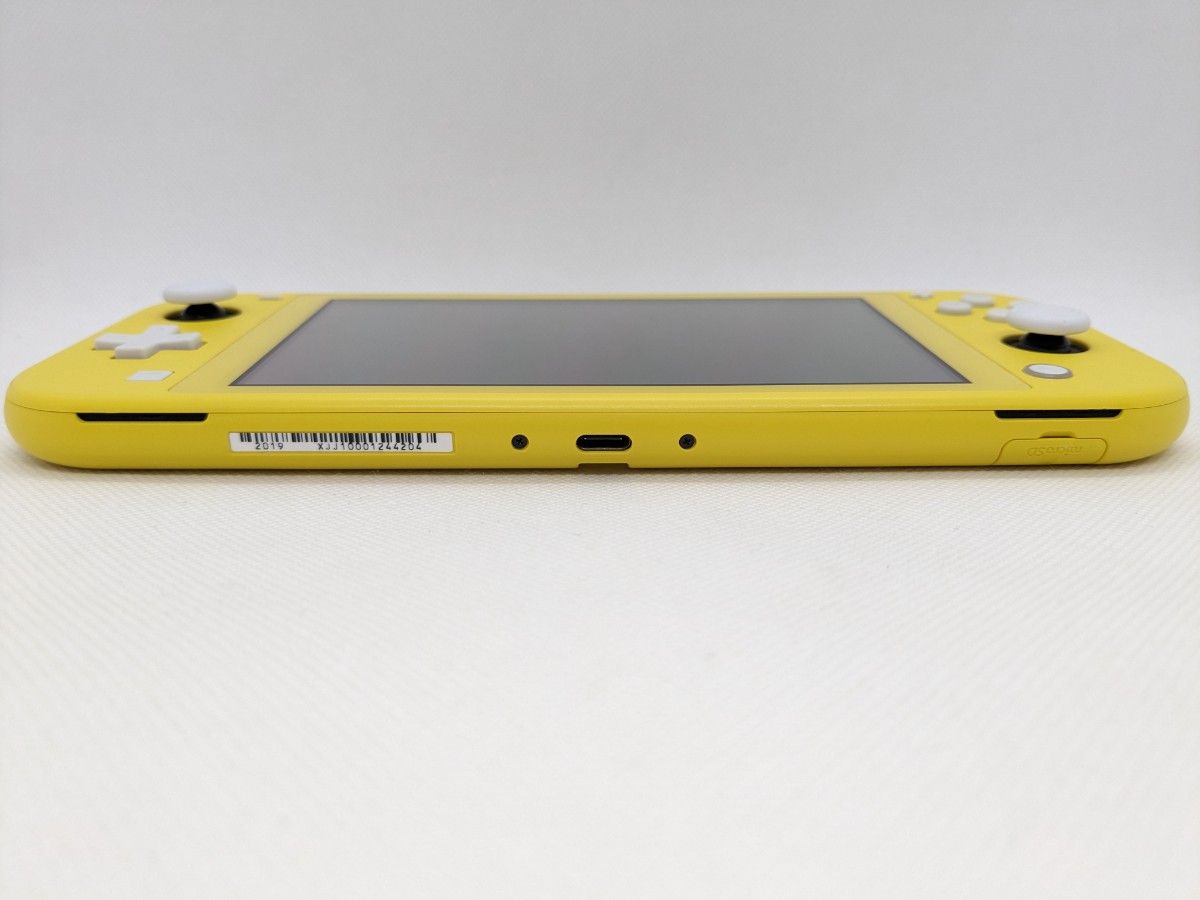 Nintendo Switch Lite イエロー 2019年製 本体のみ スイッチ Nintendo Switch Lite イエロー 2019年製 本体のみ スイッチ
