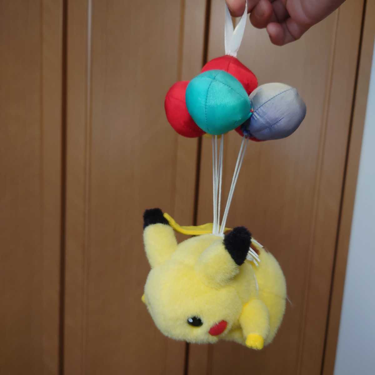 希少　TOMY 初代　そらとぶピカチュウぬいぐるみ　当時物　レトロ　初期　ポケモン　ピカチュウ/ポケットモンスター _画像6