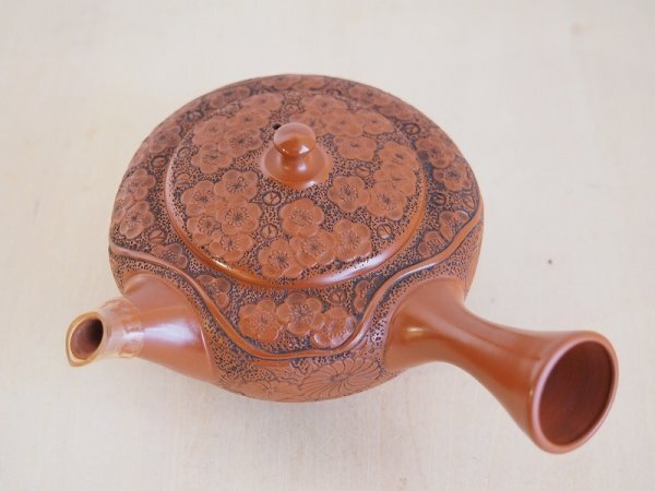 二代 間野舜園 常滑焼 急須　常滑焼　花彫　煎茶器　茶道具　朱泥　D39_画像10