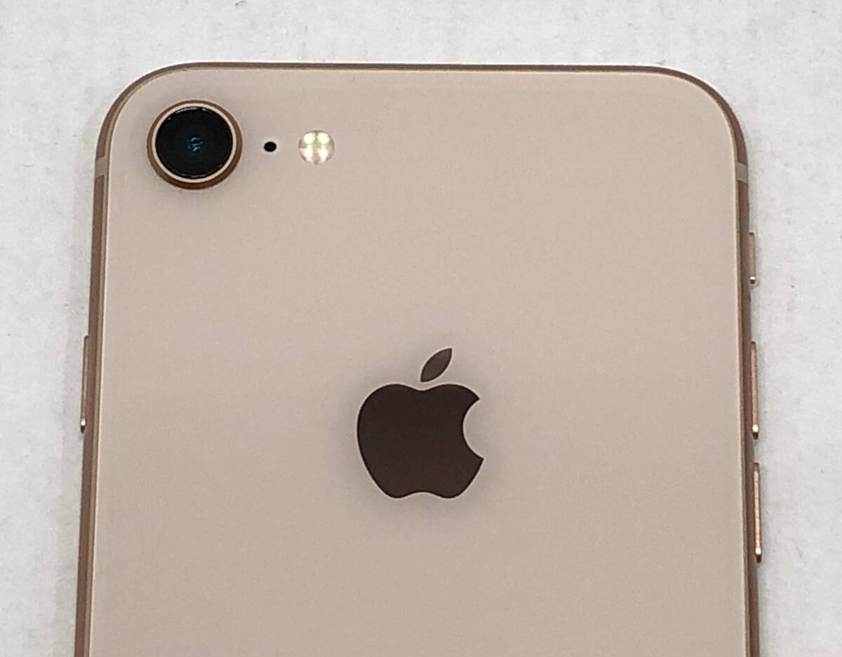 ■59 Apple iPhone8 アップル アイフォン8 64GB MQ7A2J/A ゴールド docomo スマートフォン【中古】利用：〇 バッテリー最大容量85％の画像2
