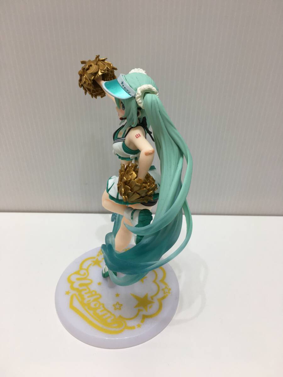 :１円～ 中古 [箱無し] 初音ミク Fashion フィギュア Uniform 塗装げ有 プライズ フィギュアの画像4