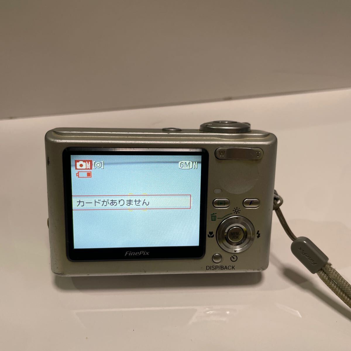 RE419b FUJIFILM フジフィルム Fine pix F10 コンパクトデジカメ ファインピクス 本体 純正バッテリー 充電器なし 作動確認済 中古ジャンクの画像3