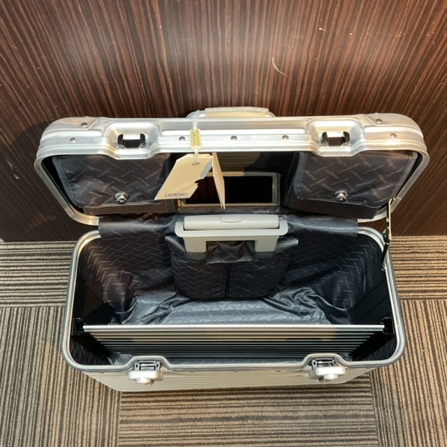 【RIMOWA】リモワ ルフトハンザ パイロット トロリー キャリー_画像3