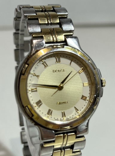 SEIKO セイコー　DOLCE ドルチェ 5 E31-6 D40 24004 白文字版　ゴールド・シルバーカラー　腕時計　QU クオーツ　動作未確認　不動_画像3