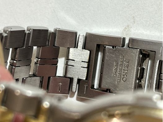 SEIKO セイコー　DOLCE ドルチェ 5 E31-6 D40 24004 白文字版　ゴールド・シルバーカラー　腕時計　QU クオーツ　動作未確認　不動_画像8