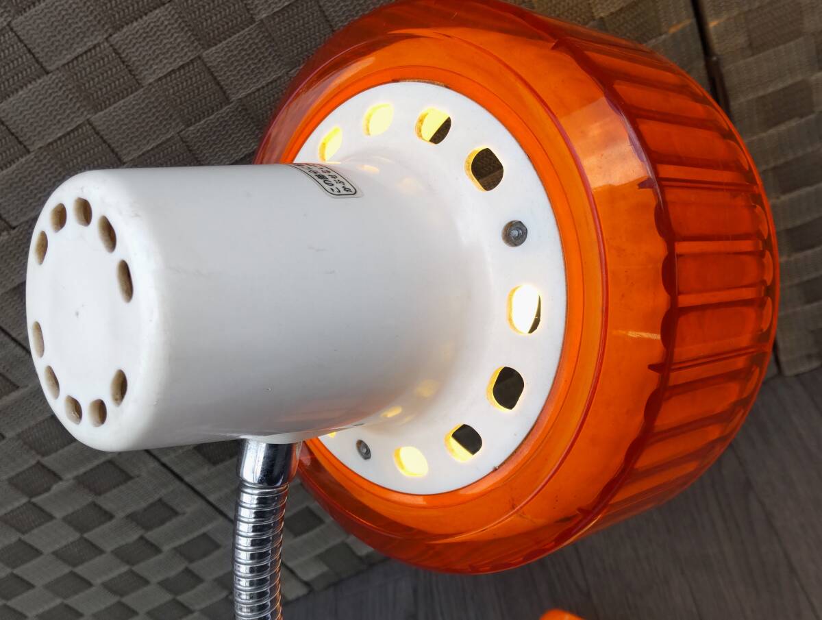 昭和レトロ サンヨー SANYO 白熱灯器具 スタンドライト LS-317N 電気スタンド オレンジカラー 卓上ライト アンティーク照明器具ビンテージの画像8