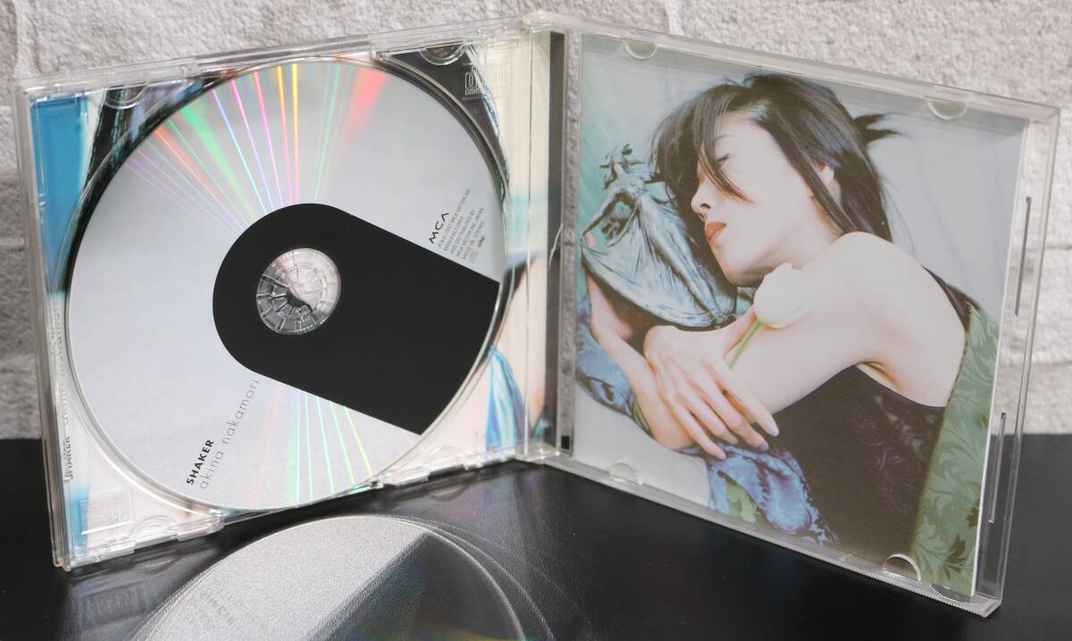 usF-024/AKINA NAKAMORI/中森明菜/CD/SHAKER/再生確認済み/邦楽/現状品/保管品_画像2