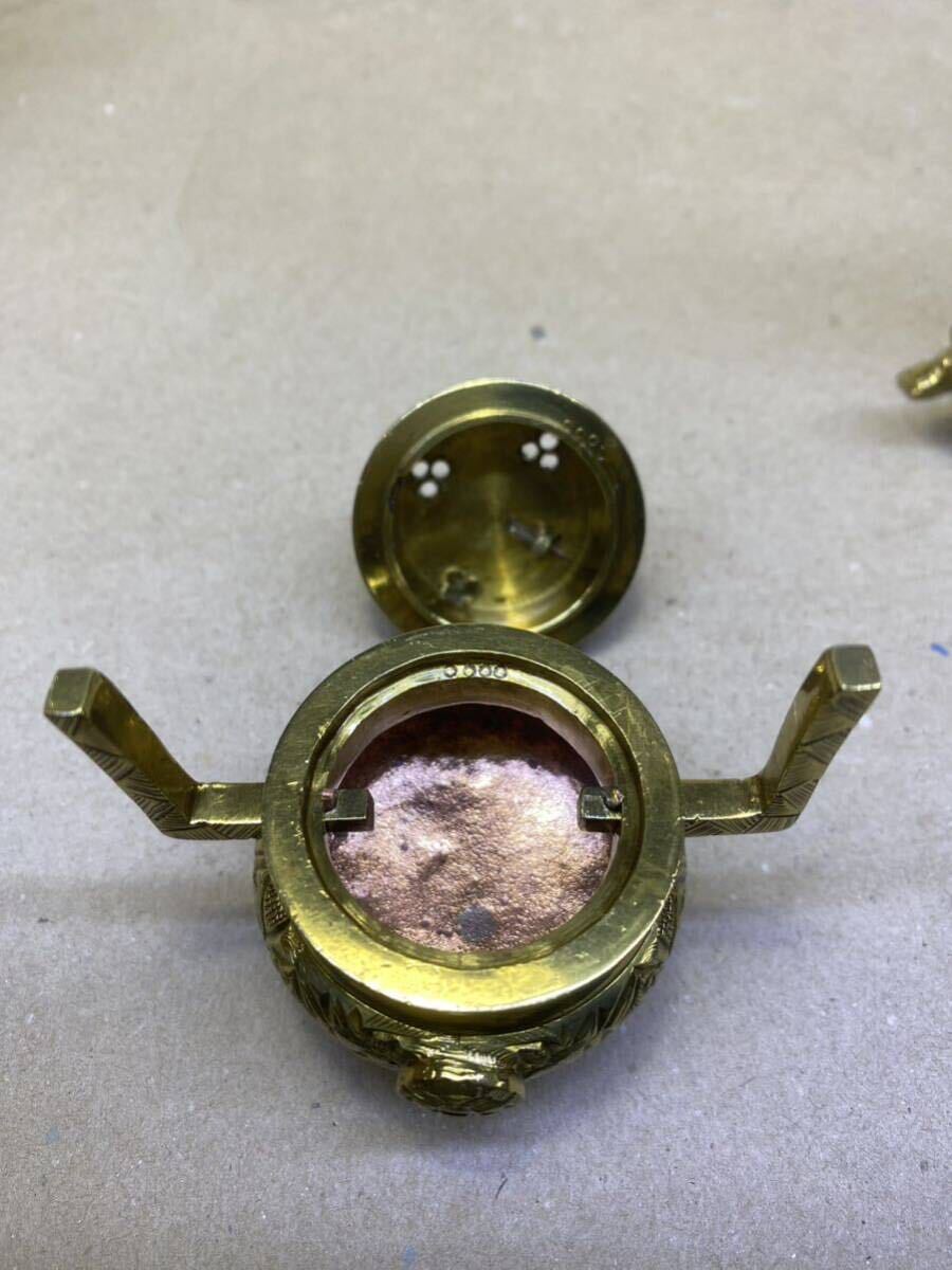 43500円 鍋印 上彫角型三具足 2.5寸 - 仏具一般 43500円 鍋印 上彫角型三具足 2.5寸 - 仏具一般