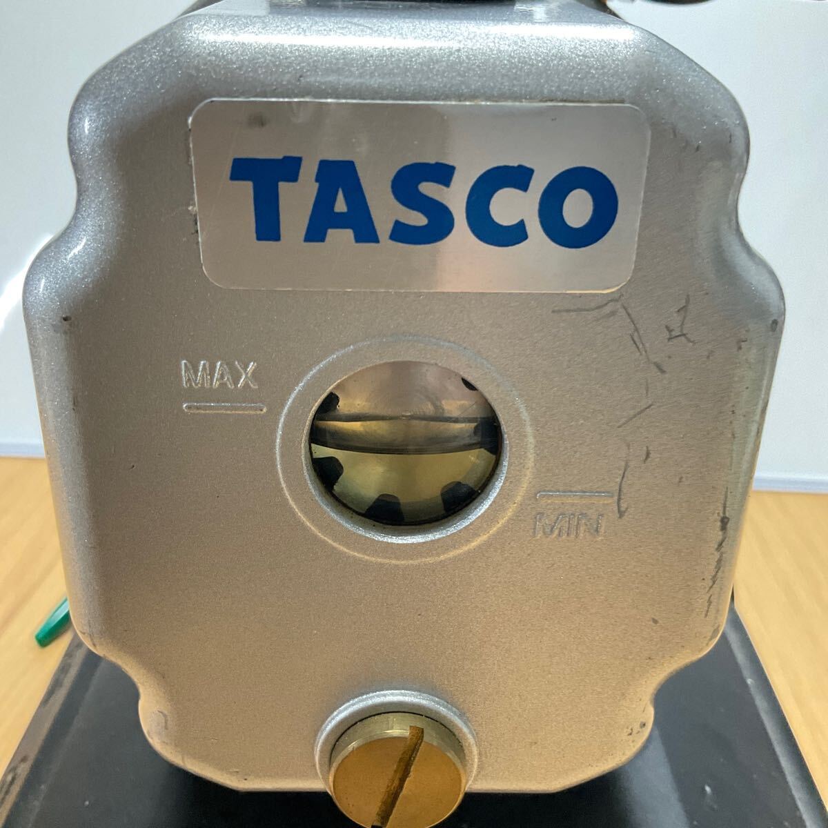 タスコ TASCO オイル逆流防止弁付小型高性能ツーステージ真空ポンプ TA150RB 中古動作確認！【送料無料♪】の画像7
