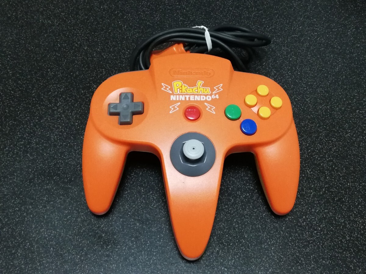 ■即決■任天堂 N64コントローラー「ピカチュウ　オレンジ」■_画像1