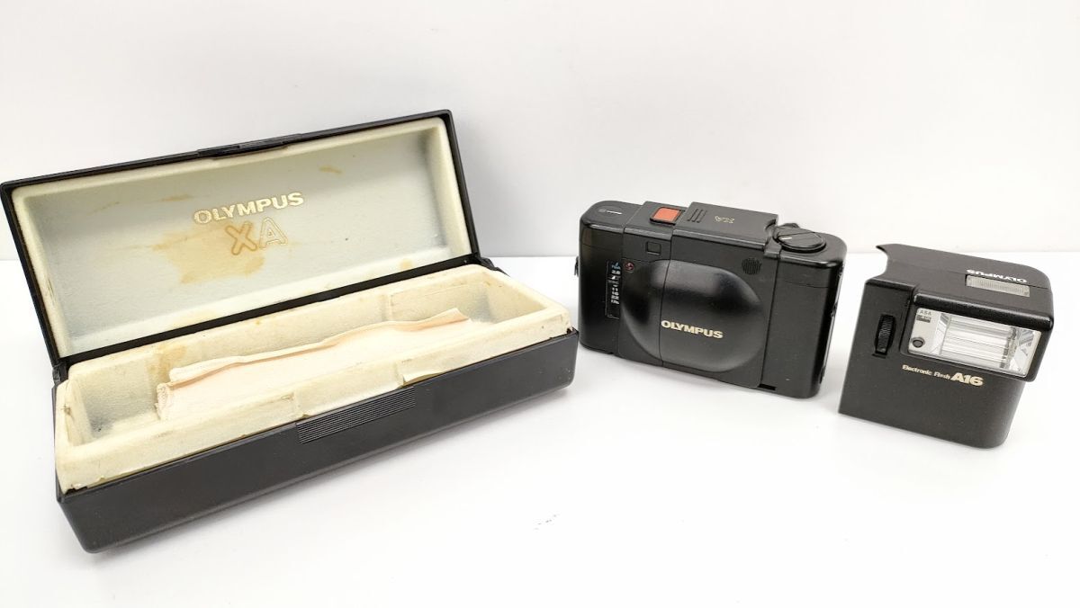 6 オリンパス XA ボディ コンパクト フィルム カメラ F ZUIKO f 35mm レンズ A16 フラッシュ ストロボ ケース付 ジャンク OLYMPUS◆レトロの画像1