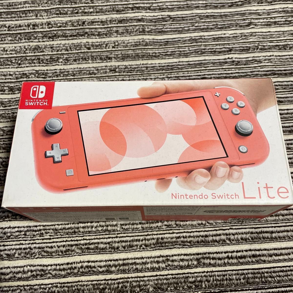 【短時間使用】Switch Lite ニンテンドースイッチ　コーラル