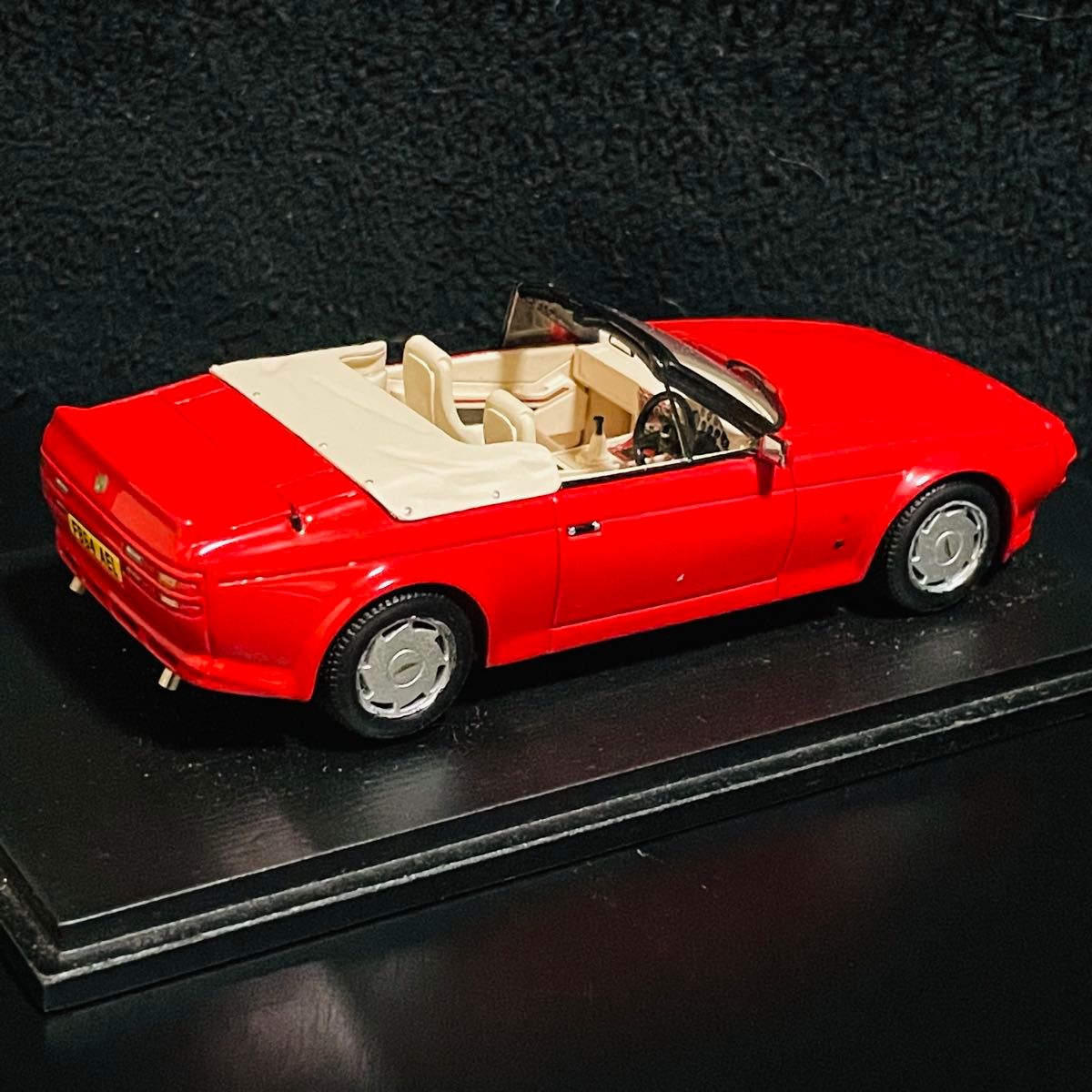 1/43 Spark アストンマーティン V8 ザガート ヴォランテ 1987