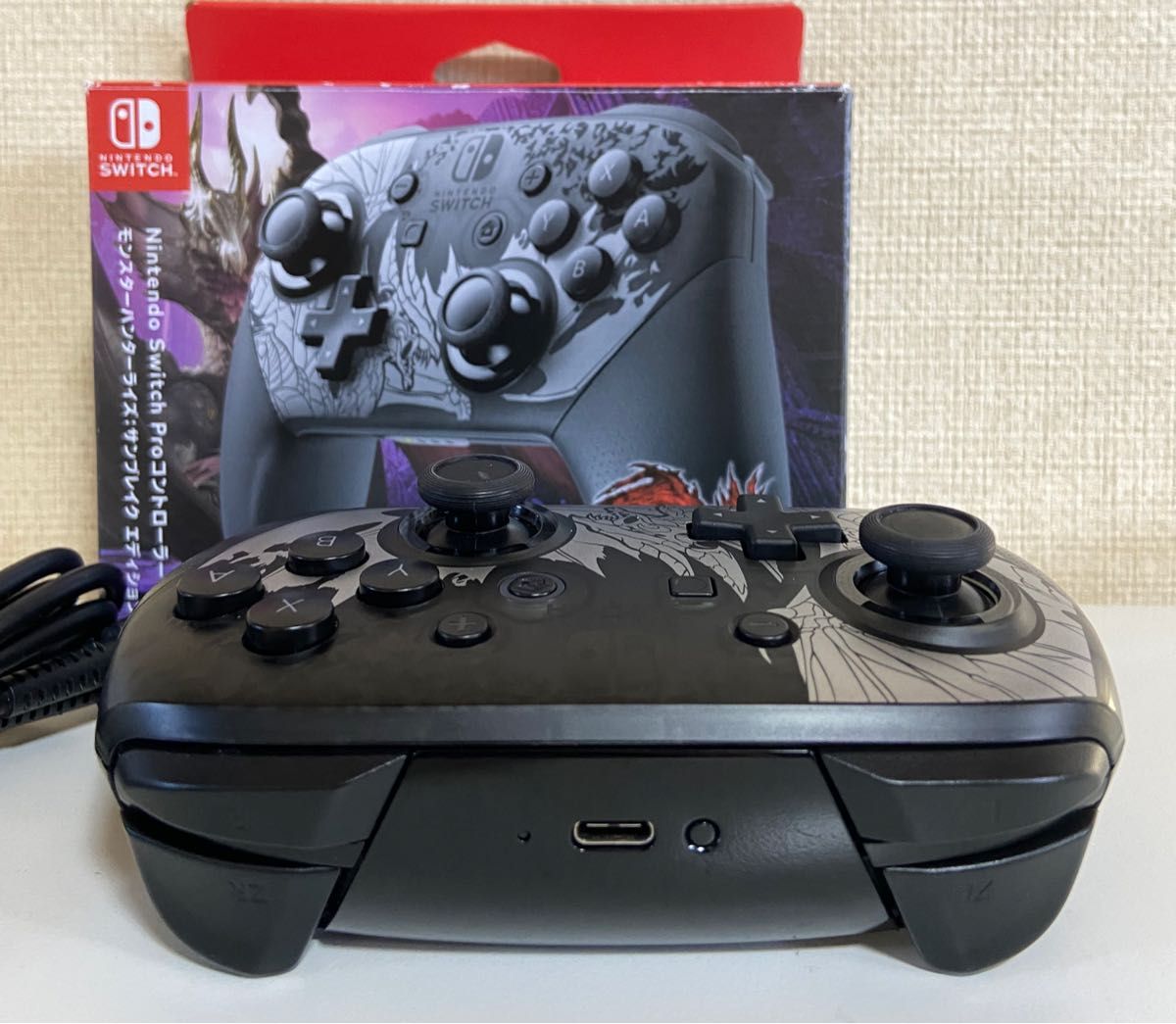 Switch Proコントローラー　モンスターハンター　ライズ　サンブレイク　エディション