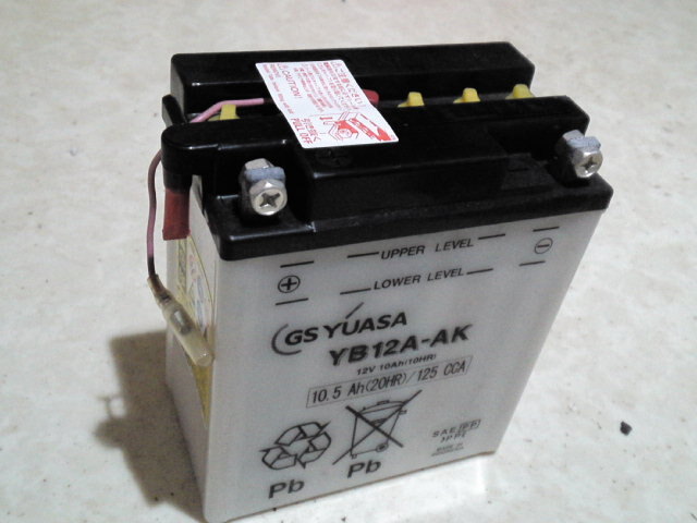 GSYUASA ユアサ YB12A-AK バッテリー 未使用品の画像2