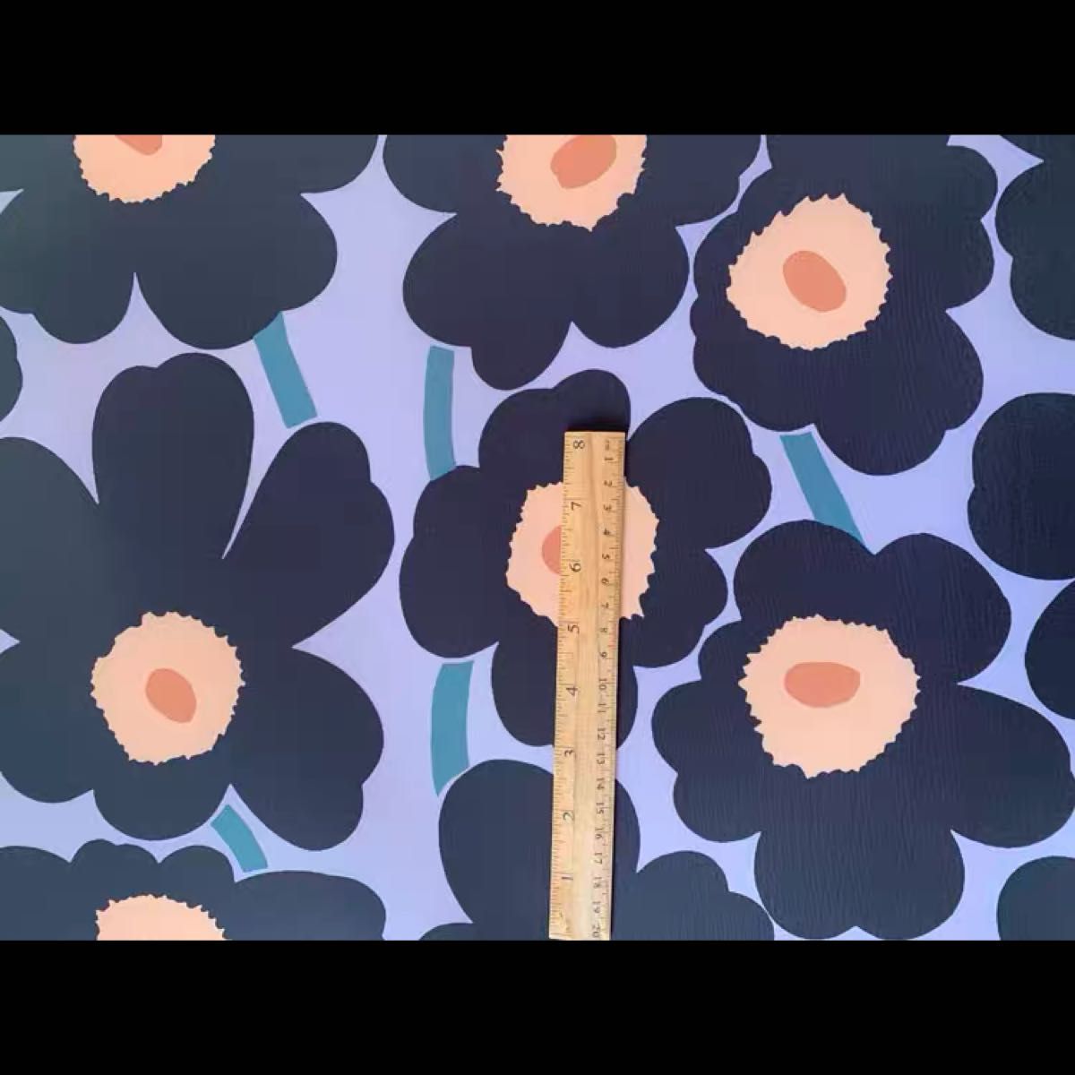 マリメッコ風　marimekko風　生地　布地　一枚　ウニッコ柄　北欧柄　花柄