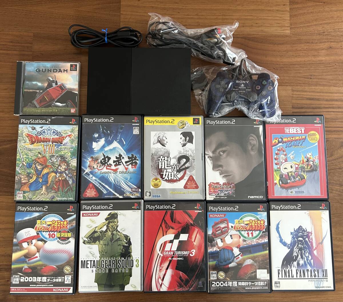 【美品】SONY　PS2本体＋ソフト11本　プレイステーション2 SCPH-90000 新品ピックアップレンズ交換済 円周キズ対策_画像1