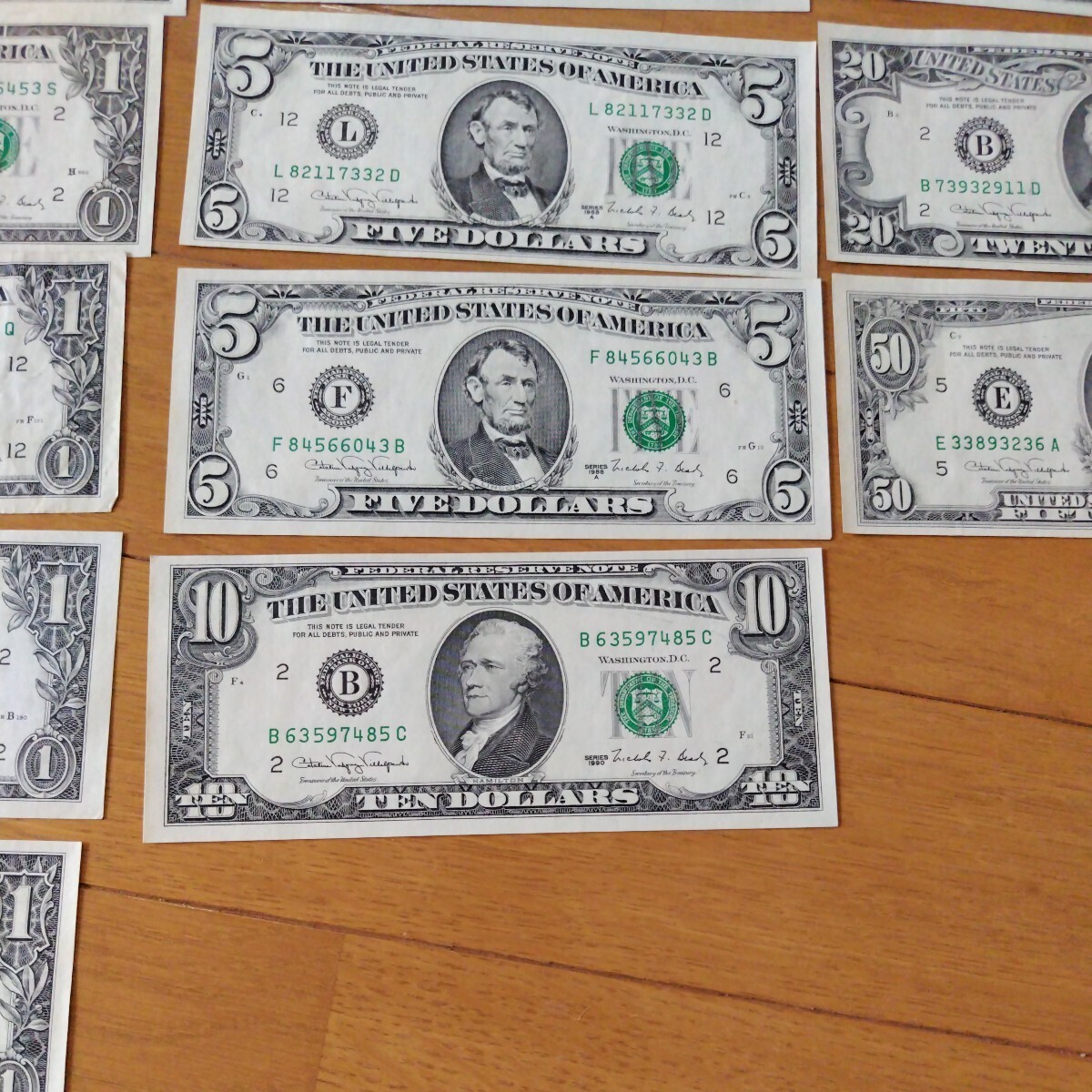 アメリカ ドル紙幣 旧紙幣 合計 124ドル 1ドル 2ドル 5ドル 10ドル 20ドル 50ドル 米ドルの画像5